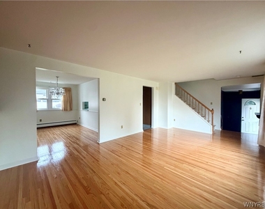 119 Kaymar Drive - Photo Thumbnail 7