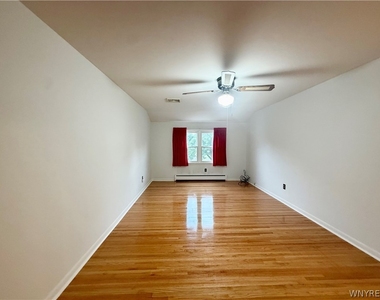 119 Kaymar Drive - Photo Thumbnail 4