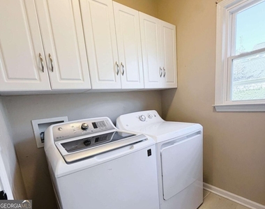 2435 Cross Springs Drive - Photo Thumbnail 43