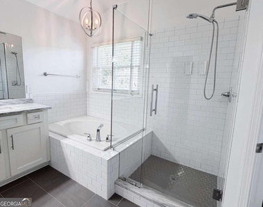 2435 Cross Springs Drive - Photo Thumbnail 37