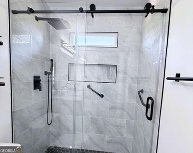 2435 Cross Springs Drive - Photo Thumbnail 29
