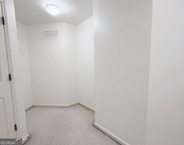 2435 Cross Springs Drive - Photo Thumbnail 32