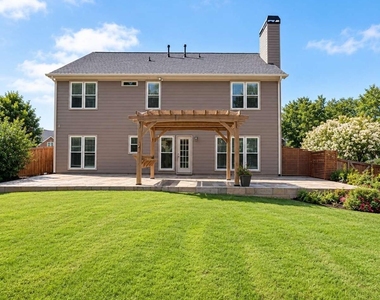 2435 Cross Springs Drive - Photo Thumbnail 45
