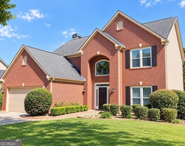 2435 Cross Springs Drive - Photo Thumbnail 2
