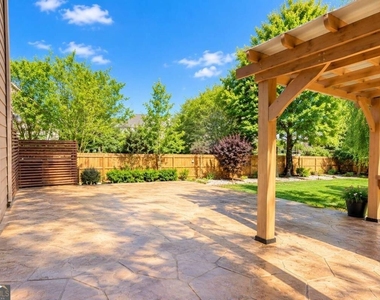 2435 Cross Springs Drive - Photo Thumbnail 46