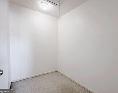 2435 Cross Springs Drive - Photo Thumbnail 33
