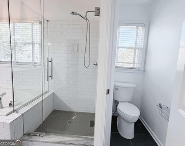 2435 Cross Springs Drive - Photo Thumbnail 38