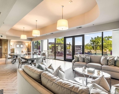2233 Peachtree Road Ne - Photo Thumbnail 36
