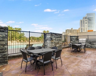 2233 Peachtree Road Ne - Photo Thumbnail 43