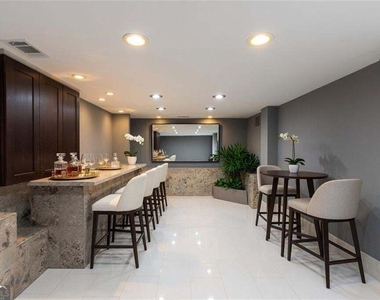 212 Kings Row - Photo Thumbnail 94