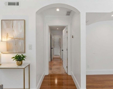 212 Kings Row - Photo Thumbnail 66