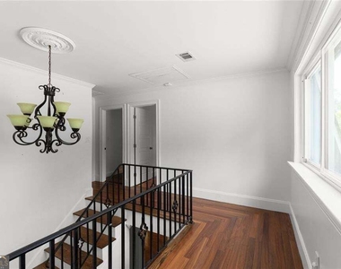 212 Kings Row - Photo Thumbnail 58