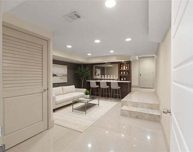 212 Kings Row - Photo Thumbnail 92