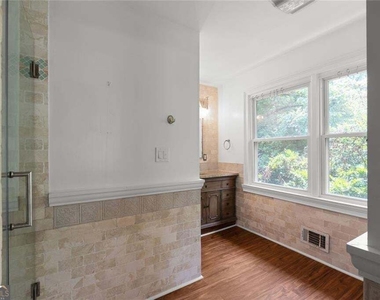 212 Kings Row - Photo Thumbnail 53