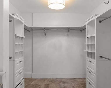 212 Kings Row - Photo Thumbnail 71