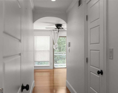 212 Kings Row - Photo Thumbnail 60