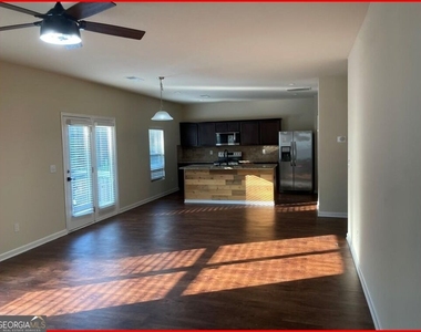 1933 Roxey Lane - Photo Thumbnail 12