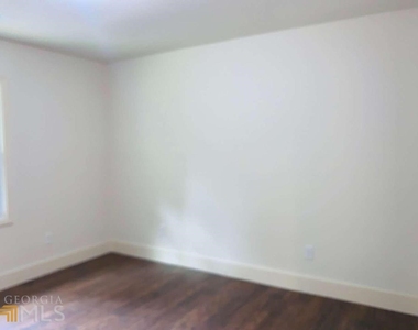 364 Brooks Avenue Sw - Photo Thumbnail 12