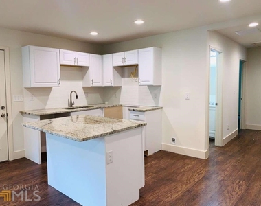 364 Brooks Avenue Sw - Photo Thumbnail 7