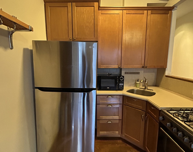 7 West 84th Street - Photo Thumbnail 12