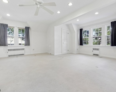 147 Glen Ave - Photo Thumbnail 21
