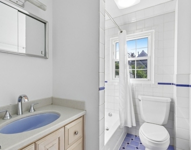 147 Glen Ave - Photo Thumbnail 26