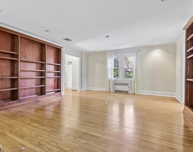 147 Glen Ave - Photo Thumbnail 7