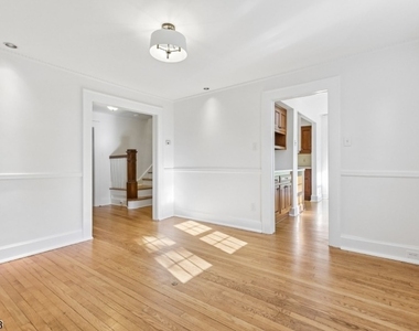 147 Glen Ave - Photo Thumbnail 11