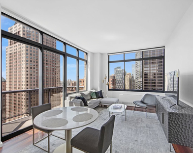 West 48th Street - Photo Thumbnail 2