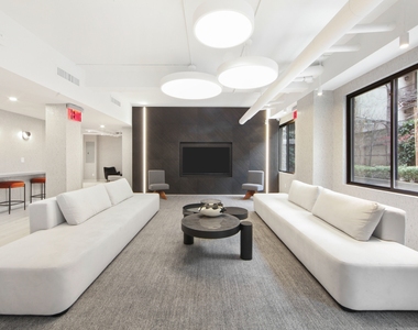 340 East 51st Street - Photo Thumbnail 9