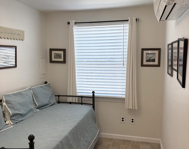2307 Grand Central Avenue - Photo Thumbnail 9