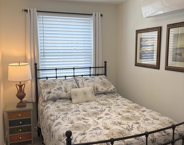 2307 Grand Central Avenue - Photo Thumbnail 10