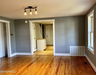 39 Hamilton Street - Photo Thumbnail 4