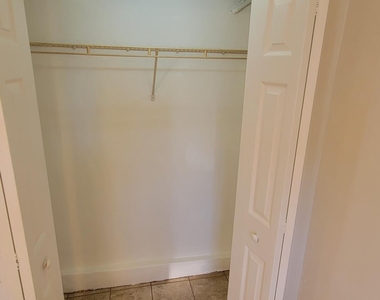 19 Broadway - Photo Thumbnail 8