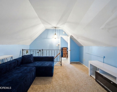 275 Laurence Parkway - Photo Thumbnail 5