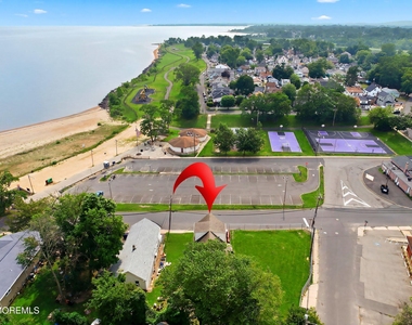 275 Laurence Parkway - Photo Thumbnail 12