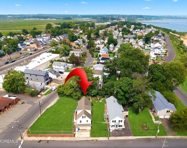 275 Laurence Parkway - Photo Thumbnail 6