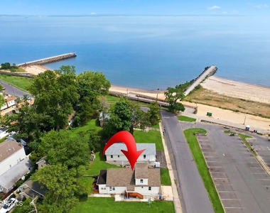 275 Laurence Parkway - Photo Thumbnail 7