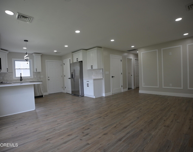 113 E Garwood Avenue - Photo Thumbnail 7