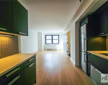 East 39th Street - Photo Thumbnail 1