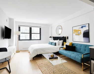 East 39th Street - Photo Thumbnail 1