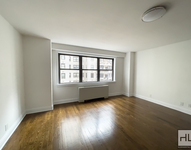 East 89th Street - Photo Thumbnail 1