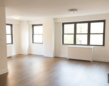 E 16 St - Photo Thumbnail 1