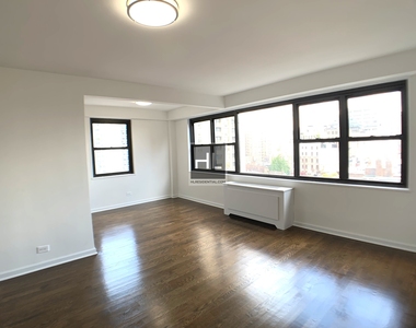 E 16 St - Photo Thumbnail 2