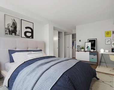 East 51st Street - Photo Thumbnail 3