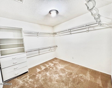 15601 N 51st Place - Photo Thumbnail 28