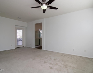 9134 S Roberts Road - Photo Thumbnail 12
