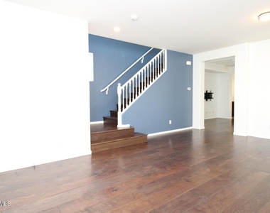 9134 S Roberts Road - Photo Thumbnail 21