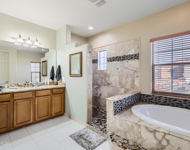 17874 N 93rd Way - Photo Thumbnail 7