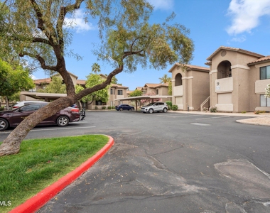 9600 N 96 Th Street - Photo Thumbnail 26